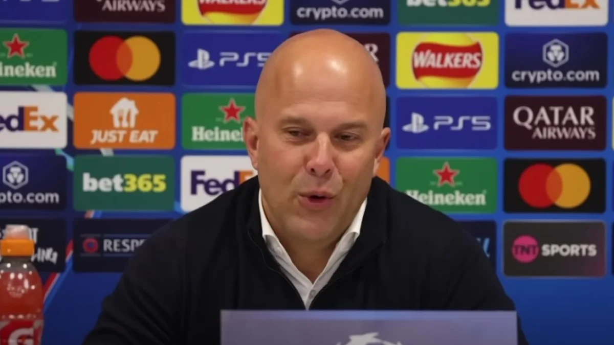 Арне Слот / скриншот