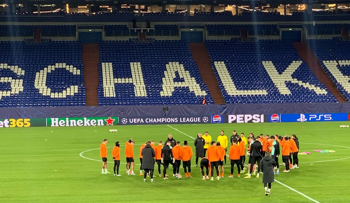 Шахтар на вечірньому тренуванні / Фото Валерії Цюпи