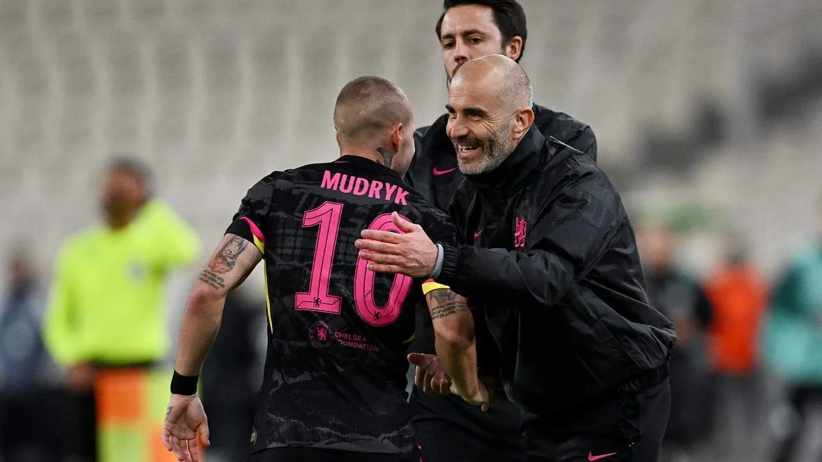 Мудрик і Мареска / Photo by Darren Walsh/Chelsea FC via Getty Images