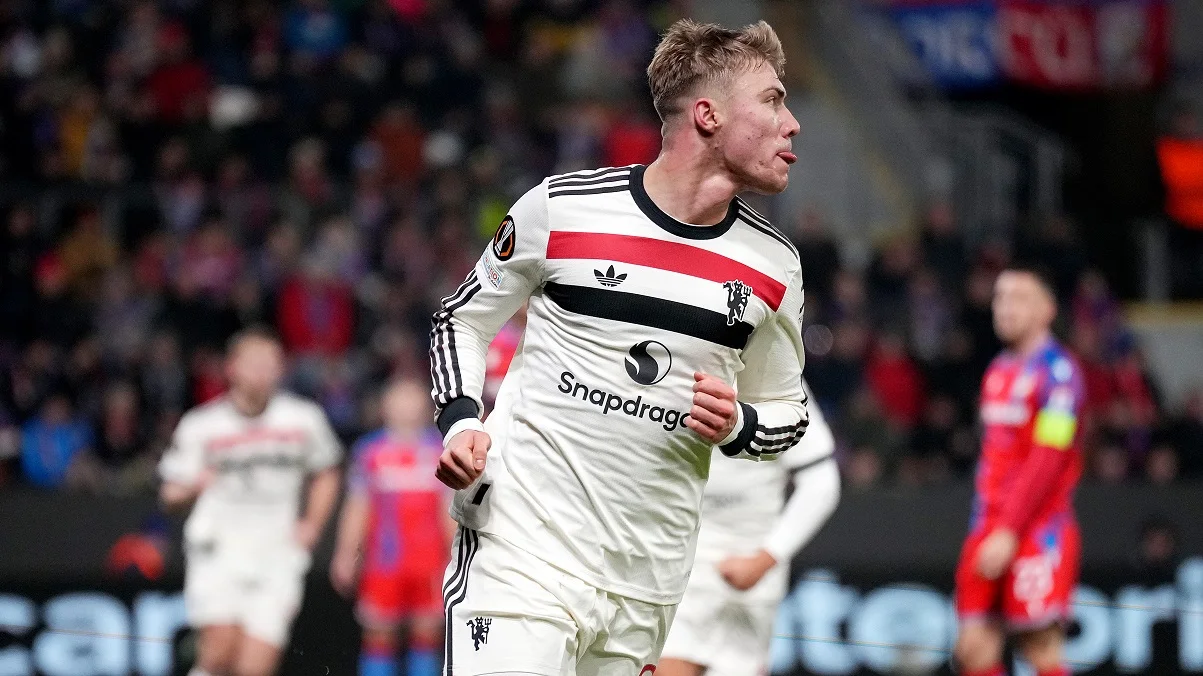 Расмус Хёйлунд / Photo by Gabriel Kuchta/Getty Images