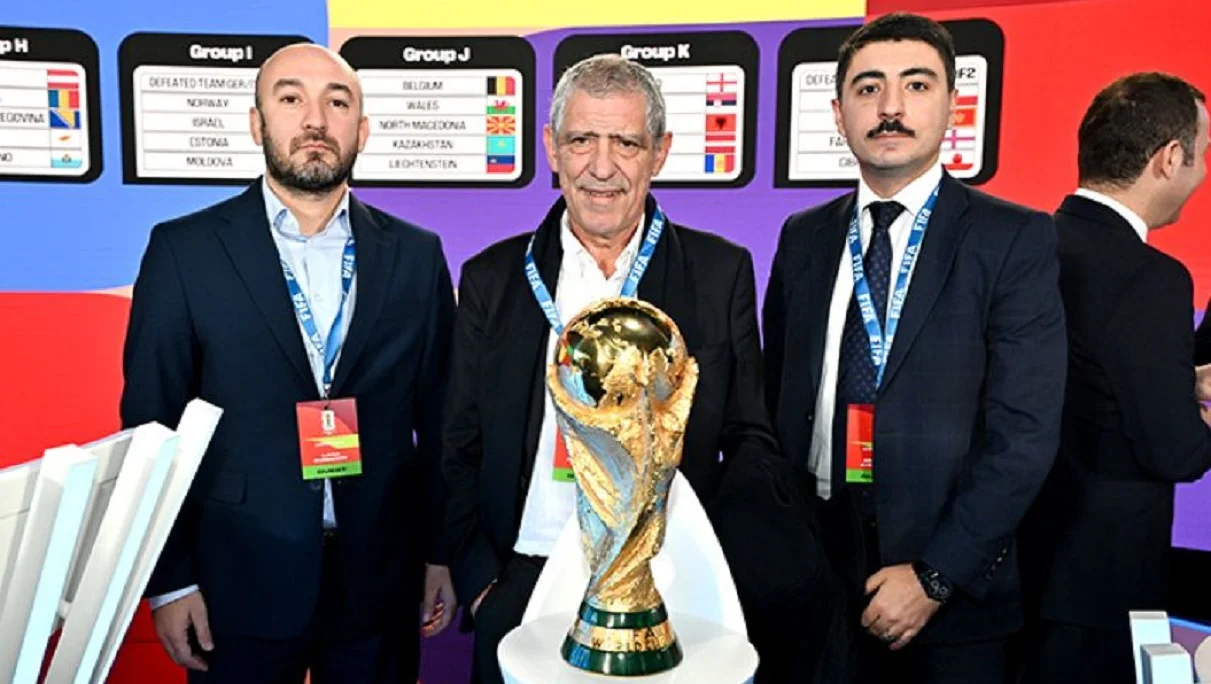 Фернанду Сантуш (в центре) / Пресс-служба AFFA