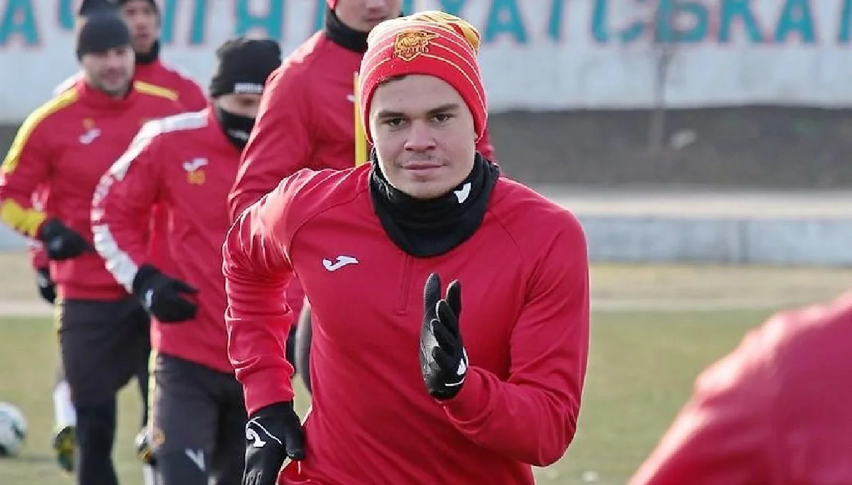 Фото к новости: Экс-форвард Динамо, поигравший в Европе, досрочно покинул Минай