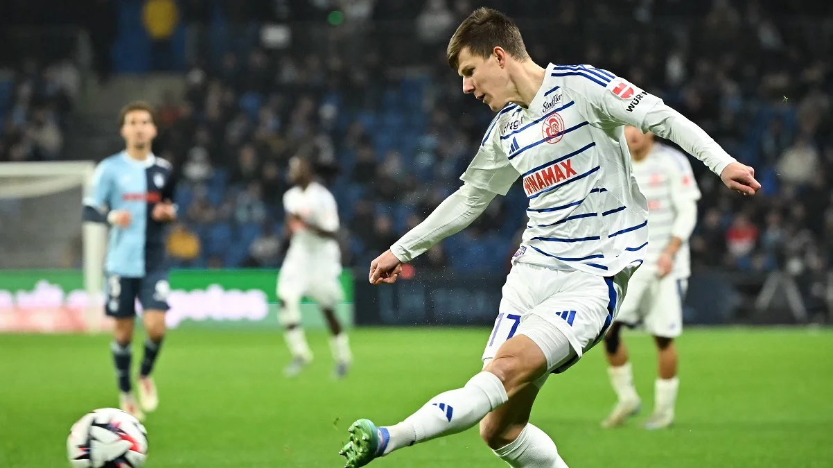 Едуард Соболь / Photo by LOU BENOIST/AFP via Getty Images