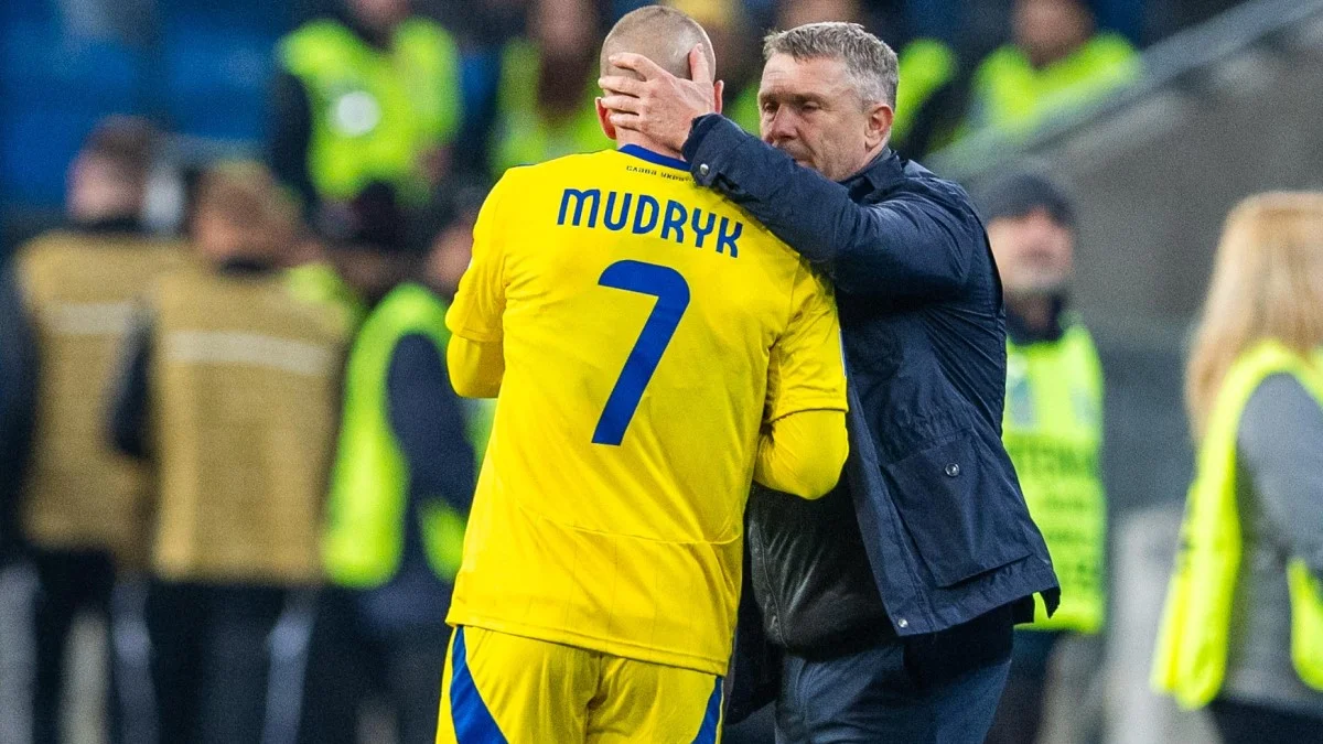 Михаил Мудрик и Сергей Ребров / Getty Images