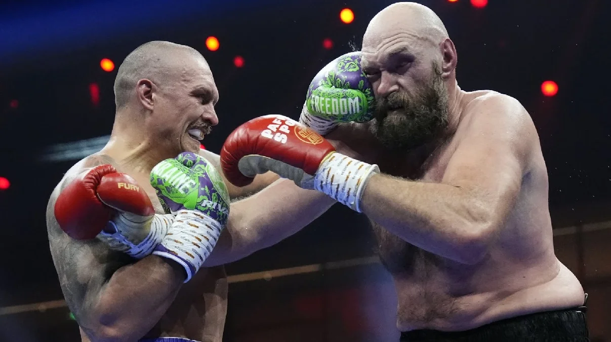 Олександр Усик проти Тайсона Ф'юрі / Getty Images