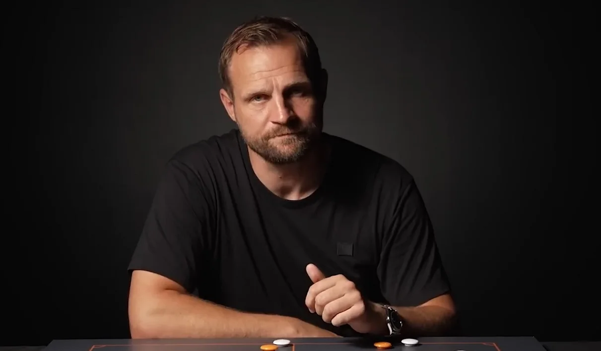 Бо Свенссон / Скрин