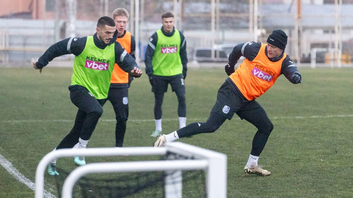 Гравці Чорноморця на тренуванні / фото: ФК Чорноморець