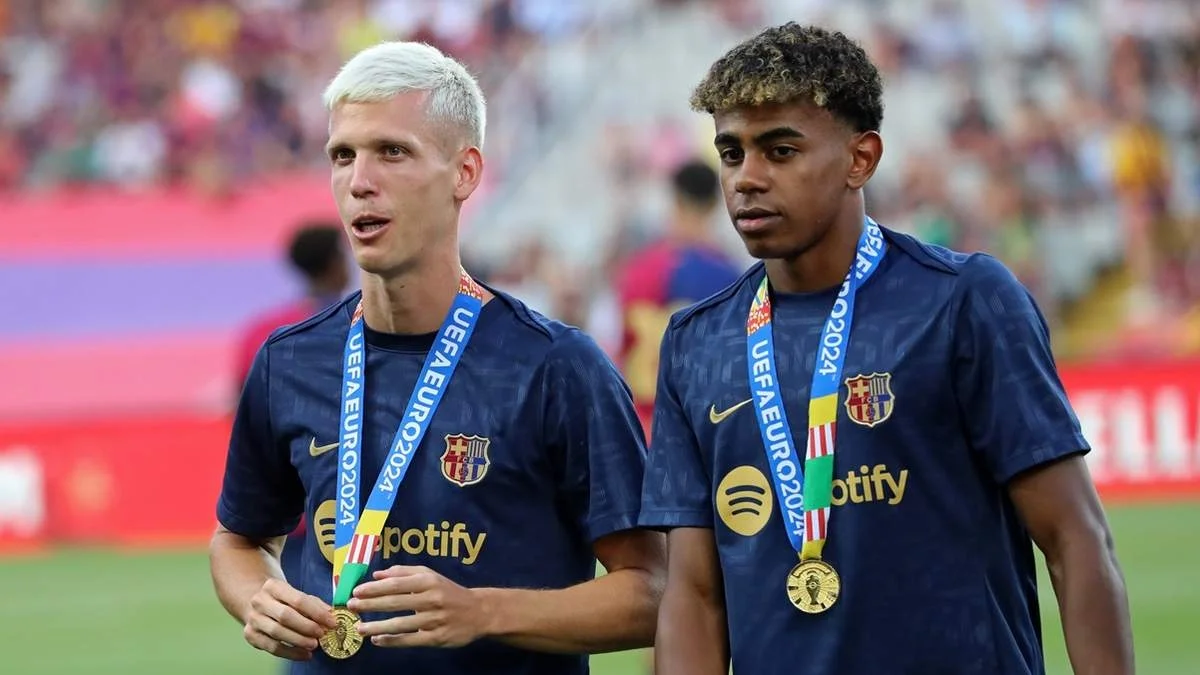 Дани Ольмо и Ламин Ямал / фото: Joan Valls/Urbanandsport /NurPhoto via Getty Images