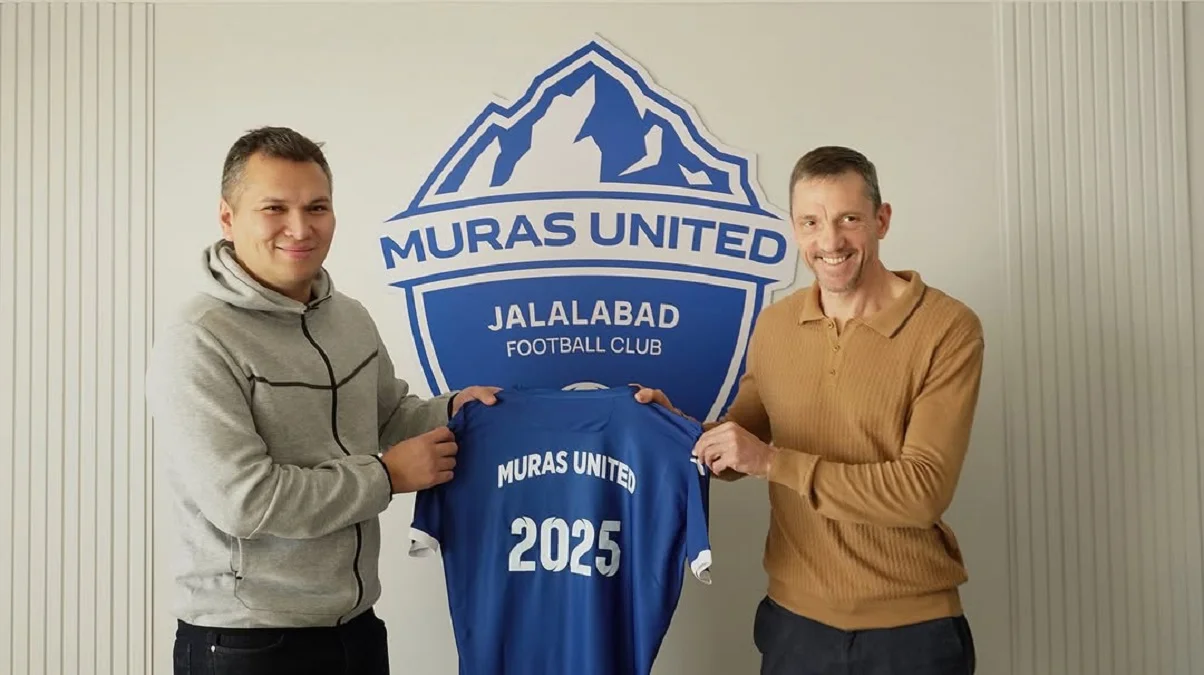 Олександр Поклонський (праворуч) / ФК Мурас Юнайтед