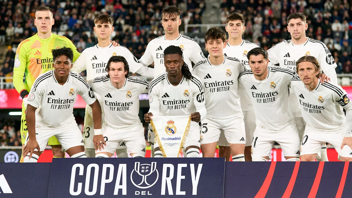 Лунин и Реал Мадрид перед матчем Кубка Короля / Mateo Villalba/Getty Images