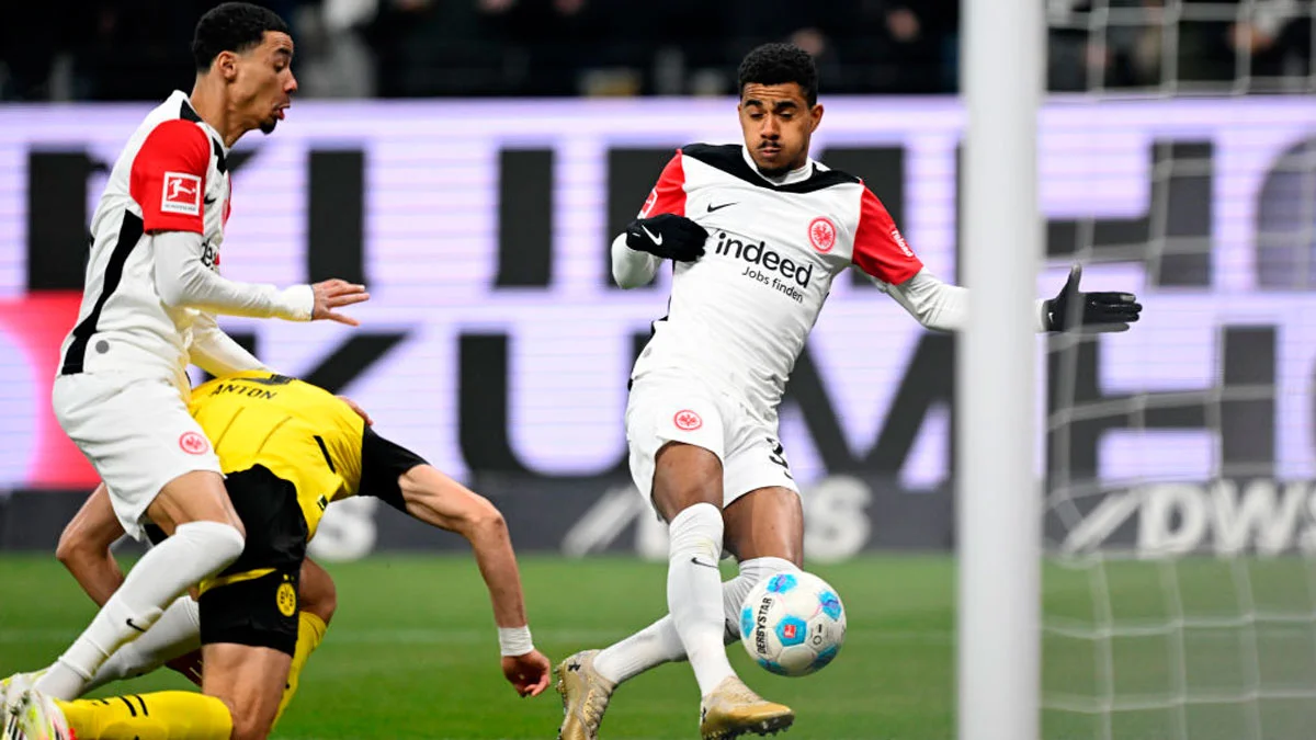 Айнтрахт Ф – Боруссия Д – 2:0 / Arne Dedert/picture alliance via Getty Image