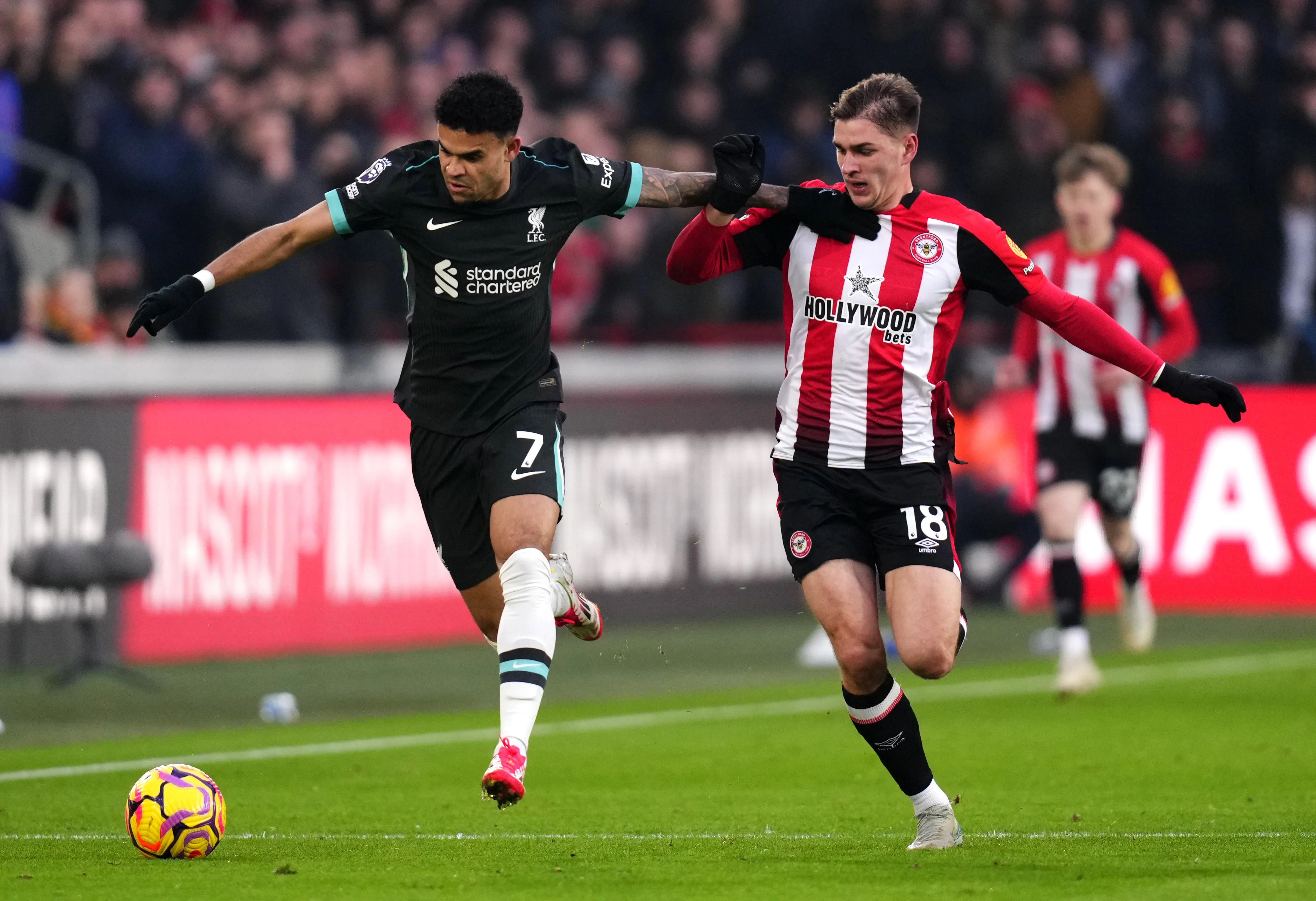 Егор Ярмолюк против Луиса Диаса / John Walton/PA Images via Getty Images