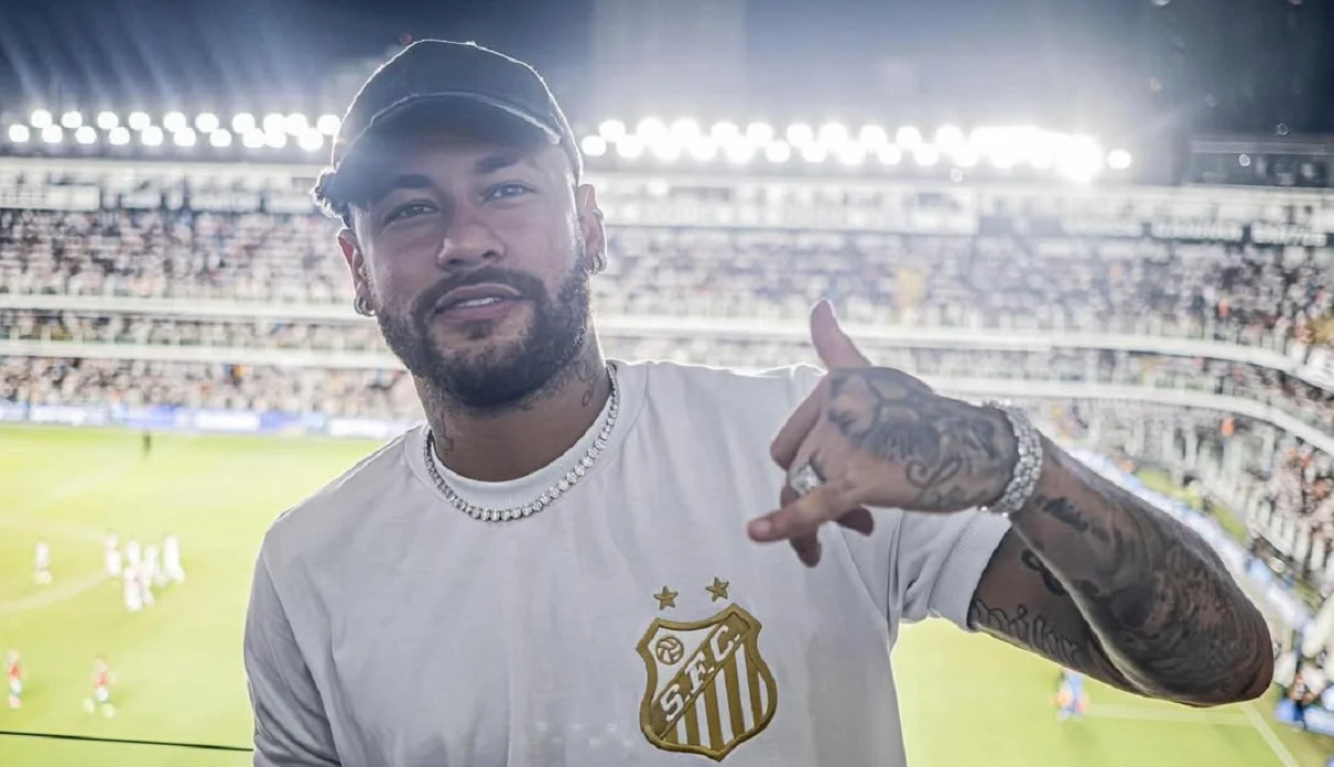 Неймар на стадионе Сантоса / Фото из соцсетей