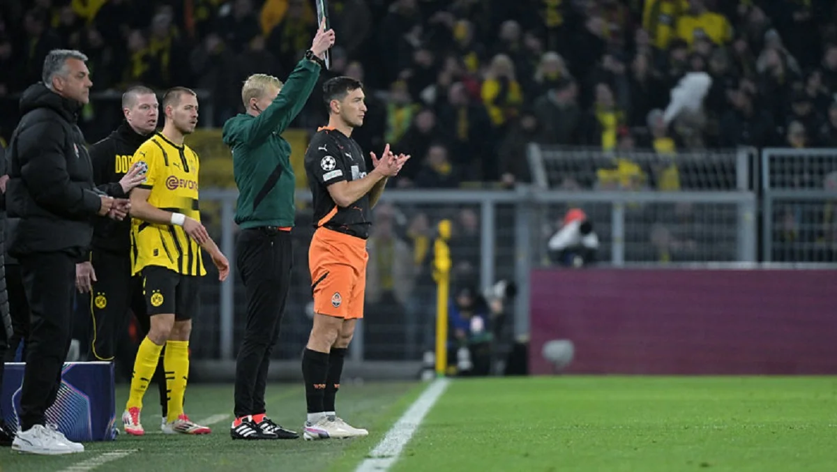 Степаненко в последний раз выходит на поле в футболе Шахтера / ФК Шахтер