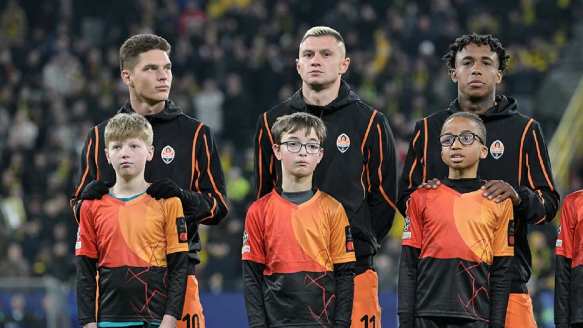 Олександр Зубков (в центрі) / ФК Шахтар