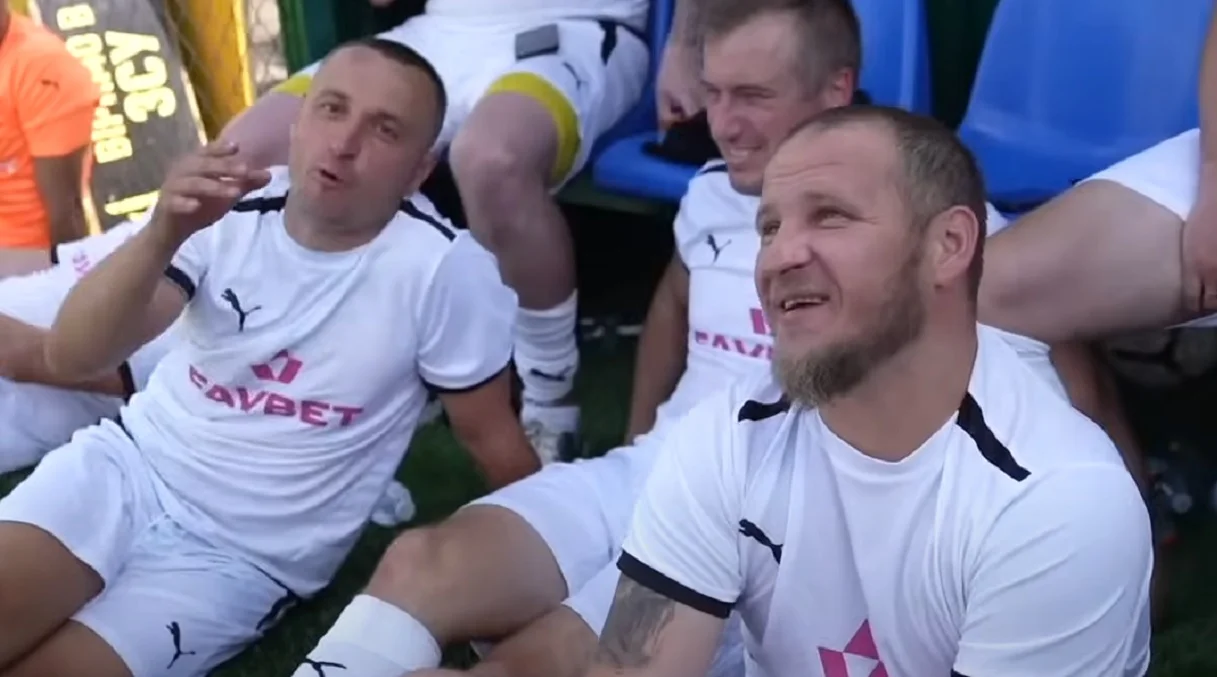 Кополовець та Алієв / Скрін