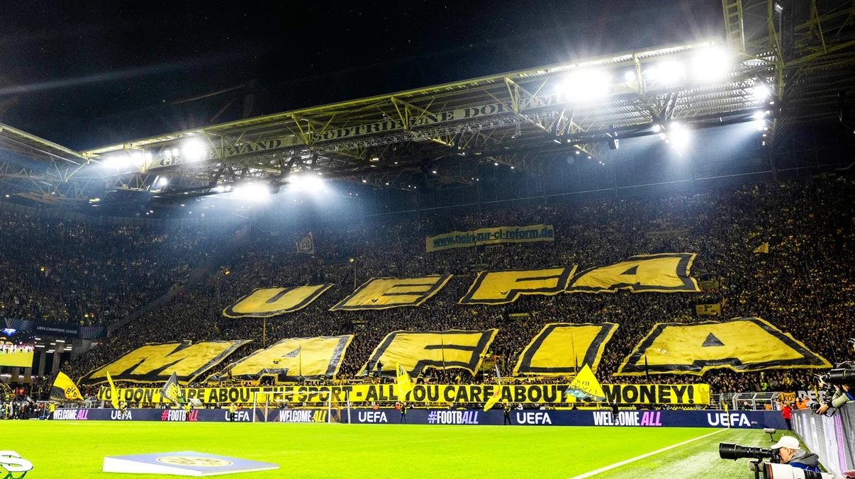 Трибуни Борусії Д / фото: Getty images