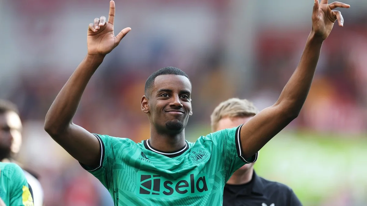 Александер Ісак / Getty Images