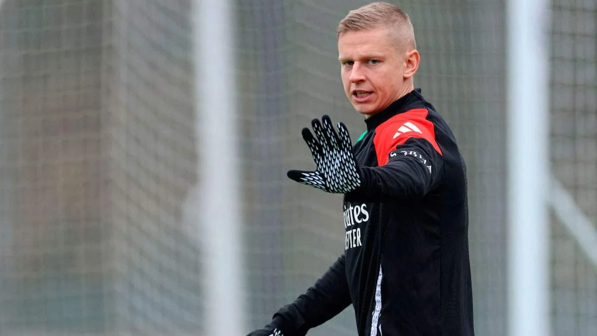 Александр Зинченко / ADRIAN DENNIS/AFP via Getty Images