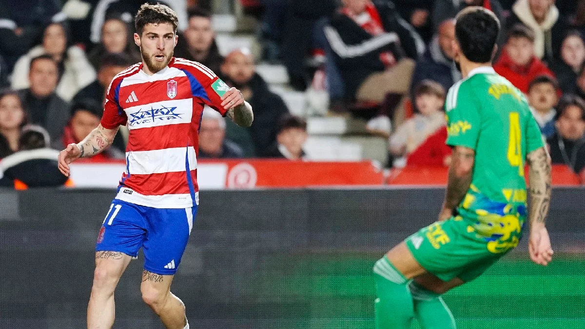 Георгий Цитаишвили (слева) / ФК Гранада