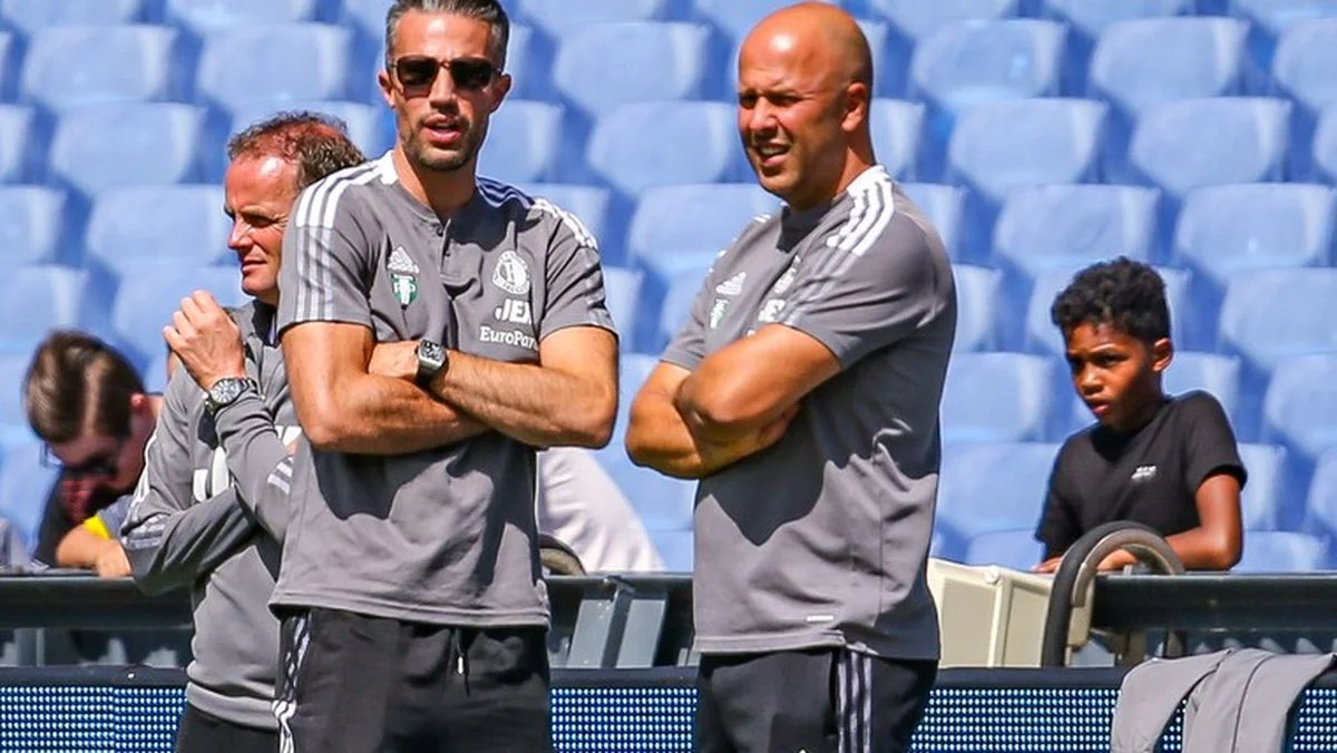 Робин ван Перси и Арне Слот / Pro Shots