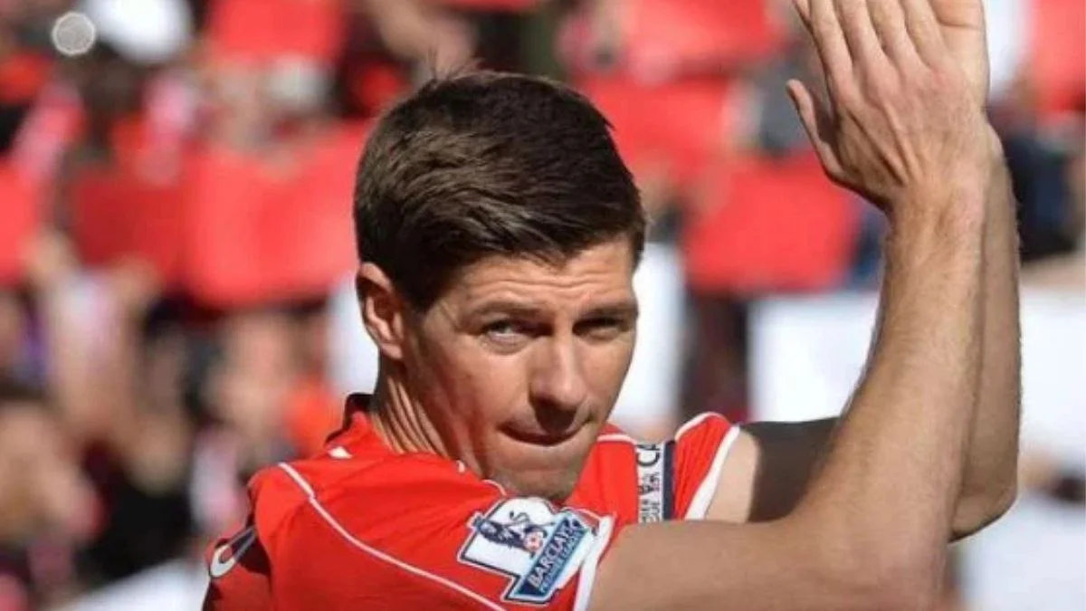 Стівен Джеррард / Фото: EPA/MAXPPP