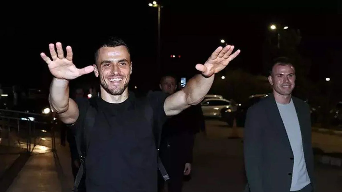 Філіп Костіч / Fanatik