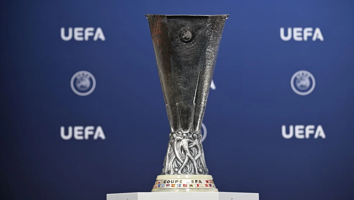 Трофей ЛЄ / Getty Images