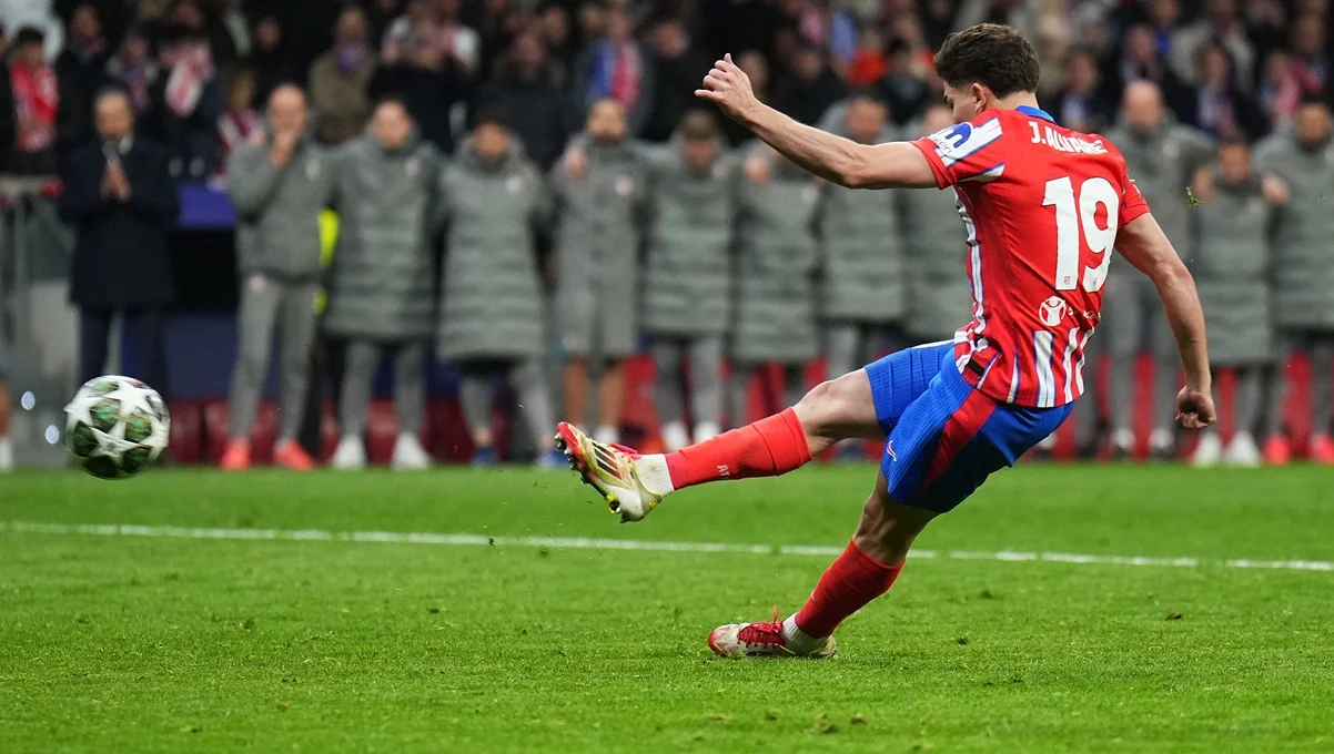 Хулиан Альварес / фото: Getty images