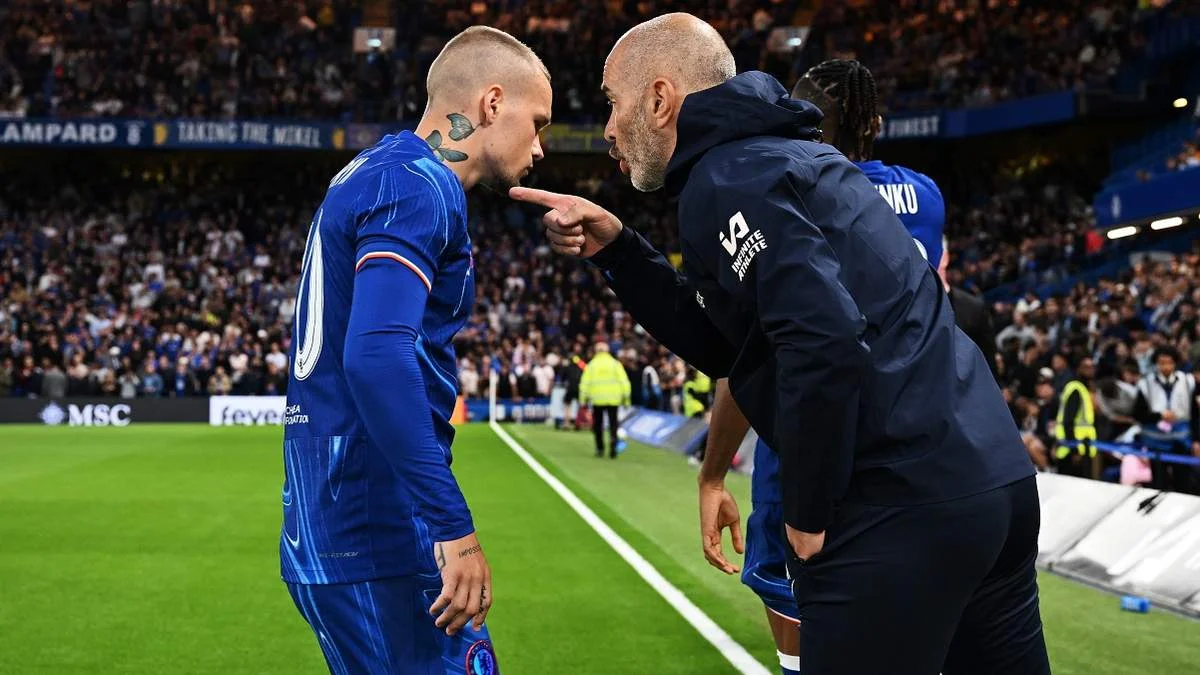 Мудрик і Мареска / Photo by Darren Walsh/Chelsea FC via Getty Images