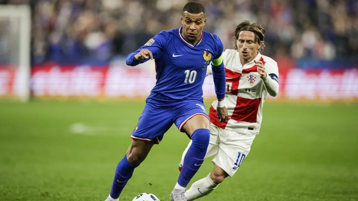 Мбаппе проти Модріча / Getty Images