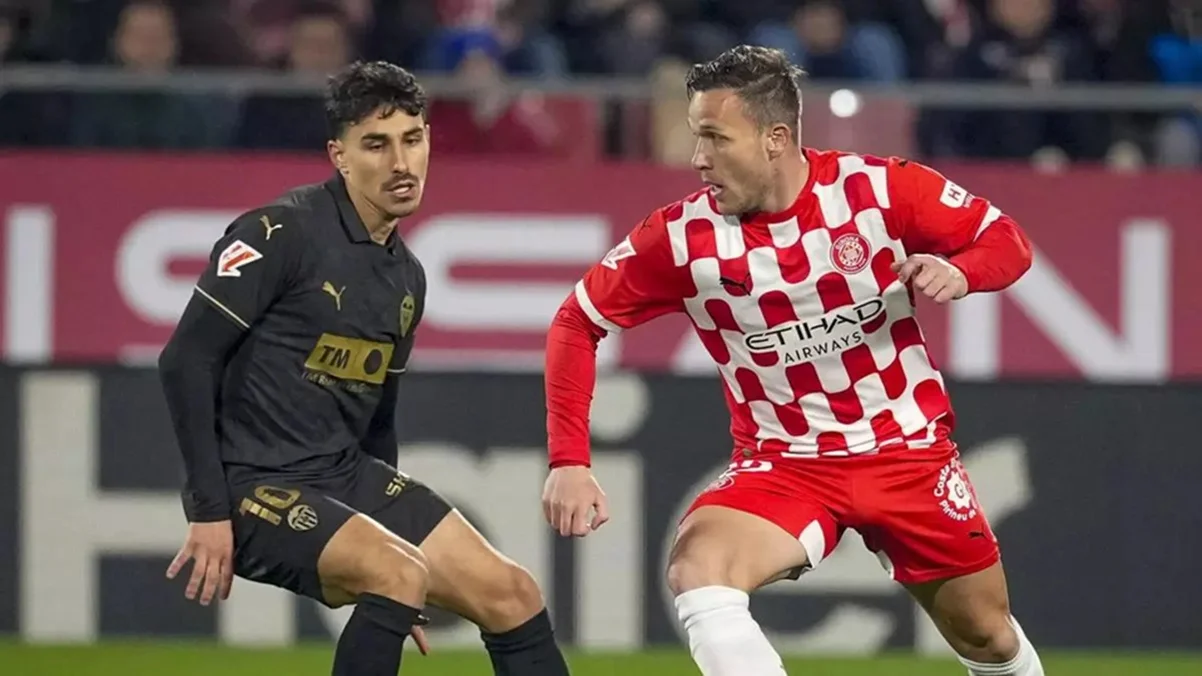 Артур Мело / фото: Andre Almeida / EFE