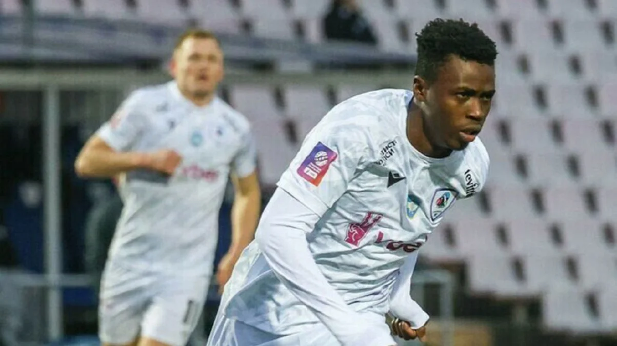 Бені Макуана / ФК ЛНЗ