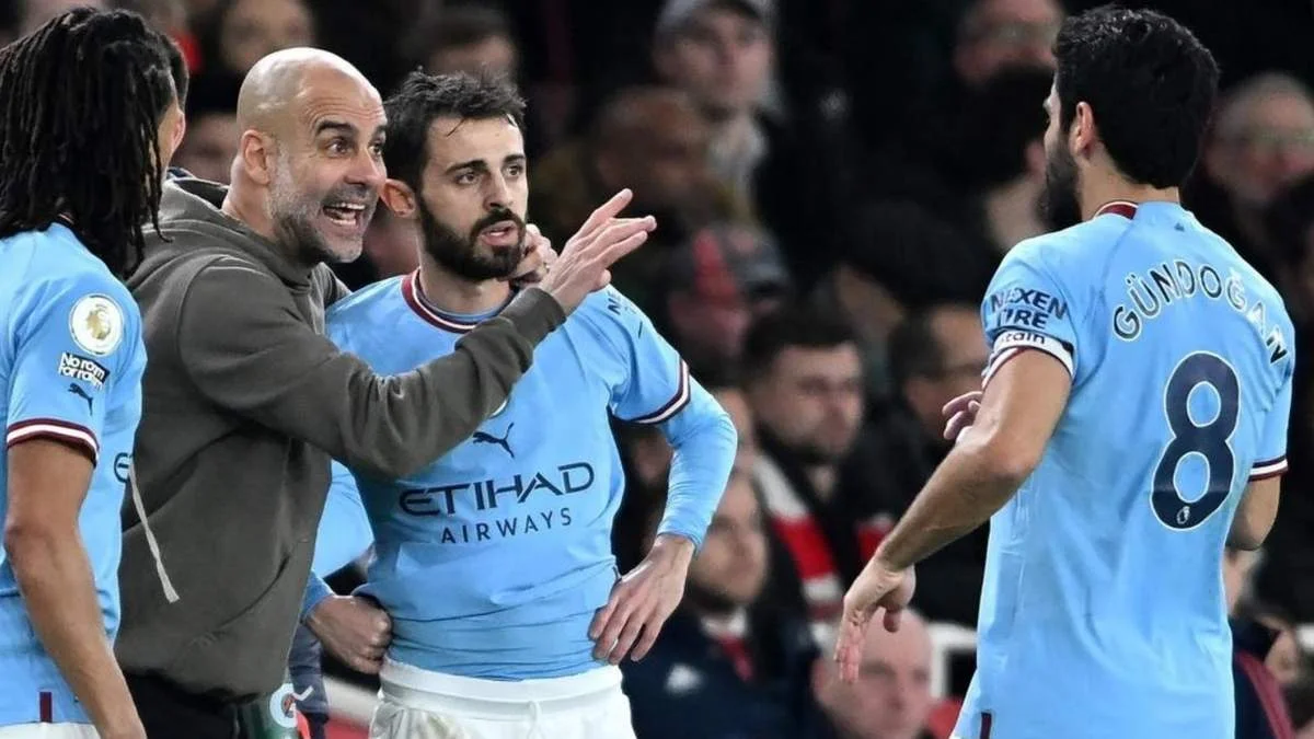 Бернарду Сілва з Гвардіолою / EFE