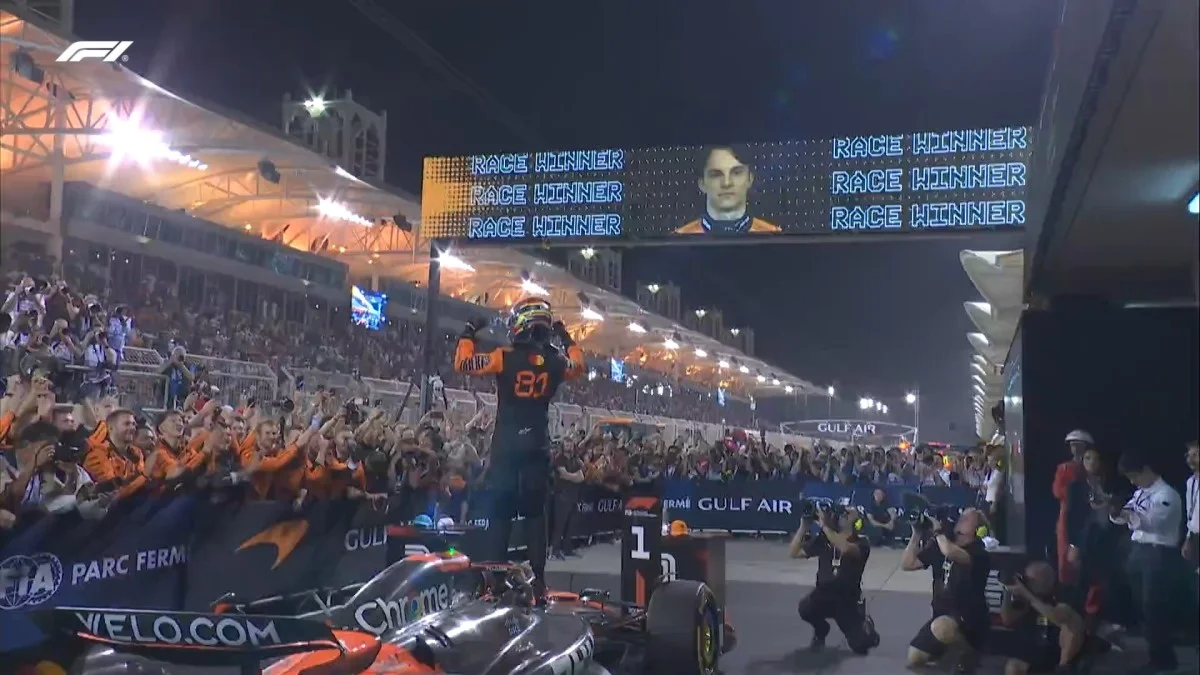 Оскар Піастрі святкує перемогу в перегонах / фото: твіттер Формули-1