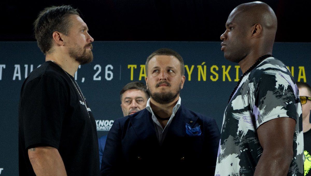 Олександр Усик і Даніель Дюбуа / Getty Images