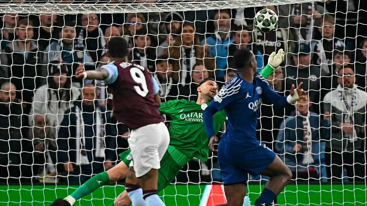 Фото к новости: ПСЖ проиграл ответный матч с Астон Виллой, но прошел в полуфинал ЛЧ – Рашфорд и Ко едва не закамбечили с 1:5