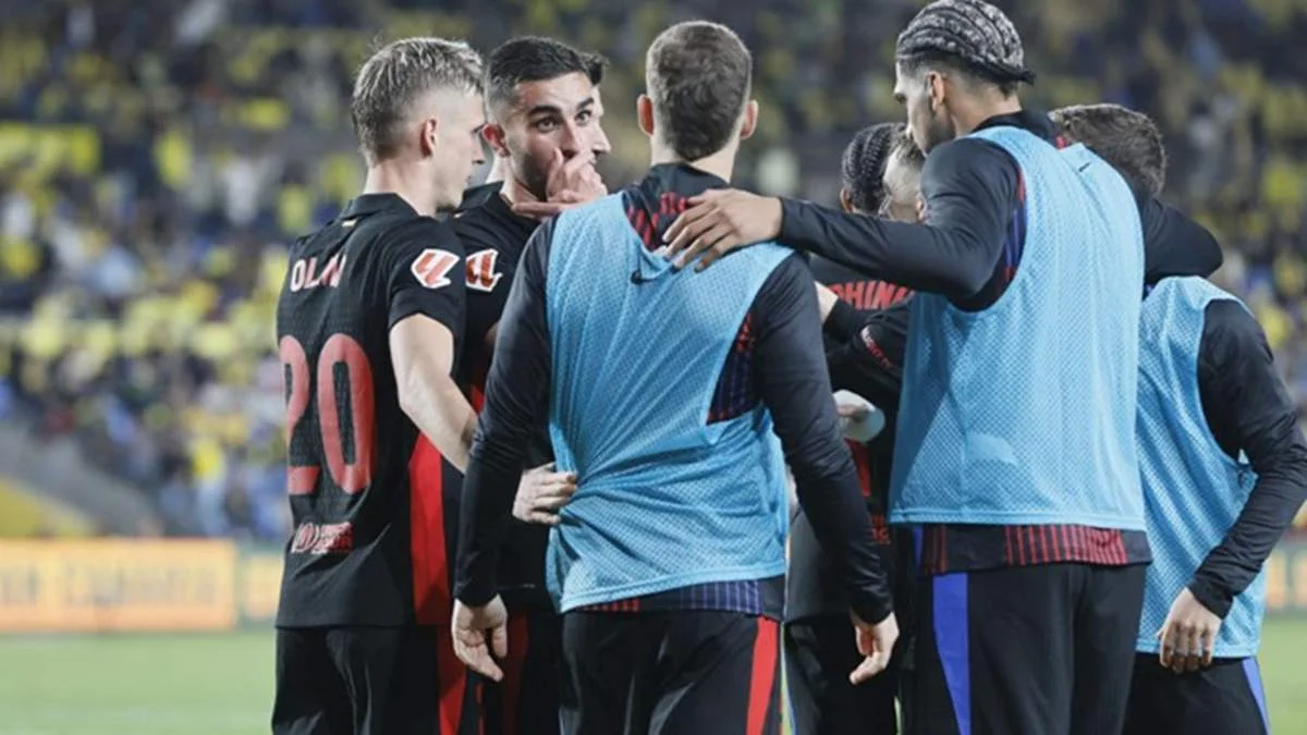 Игроки Барселоны / фото: официальный сайт Ла Лиги https://football24.ua/ispaniya_tag50823/