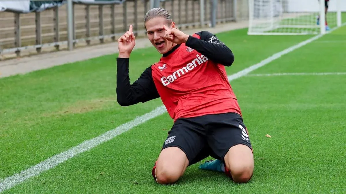 Артем Степанов / IMAGO/Marco Steinbrenner/DeFodi Images https://football24.ua/nimechchina_tag50829/