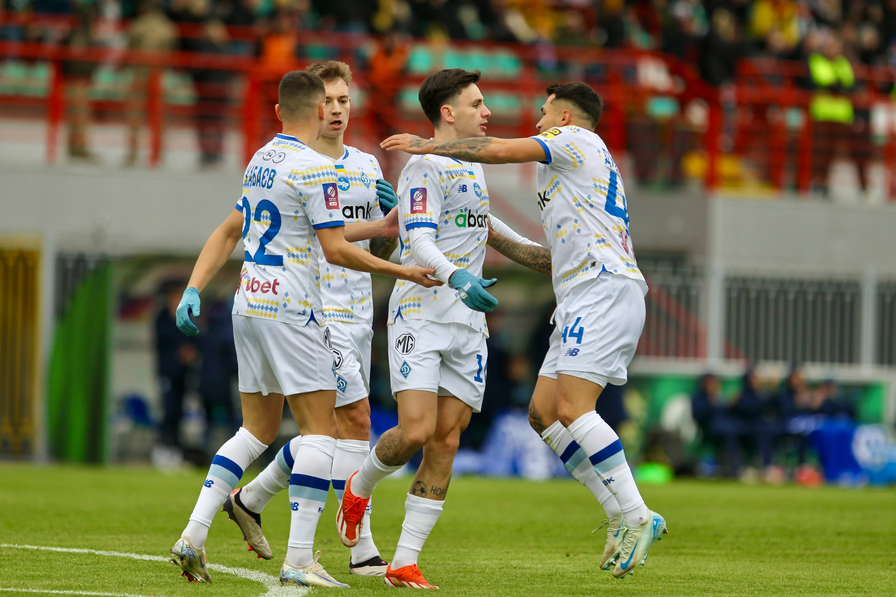 Динамо – Оболонь: стартові склади та онлайн-трансляція матчу УПЛ