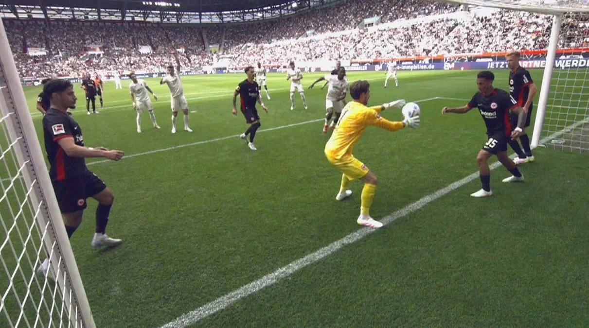 Аугсбург – Айнтрахт – 0:0 / Фото з соцмереж