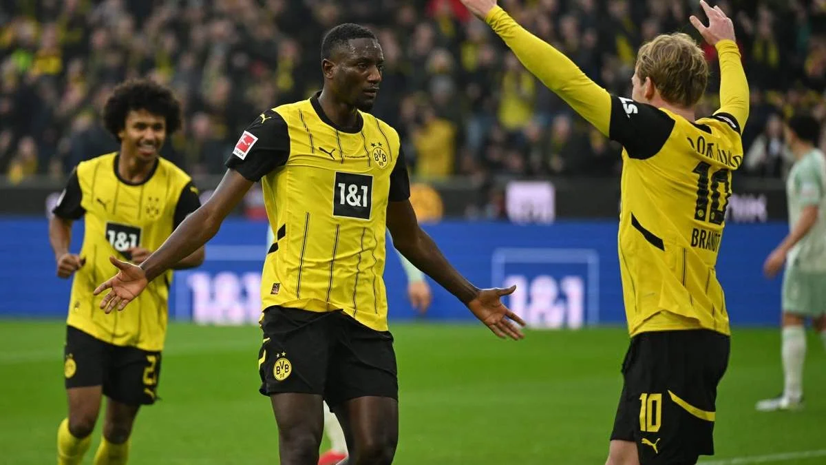 Сергу Гірассі / ФК Борусія Дортмунд