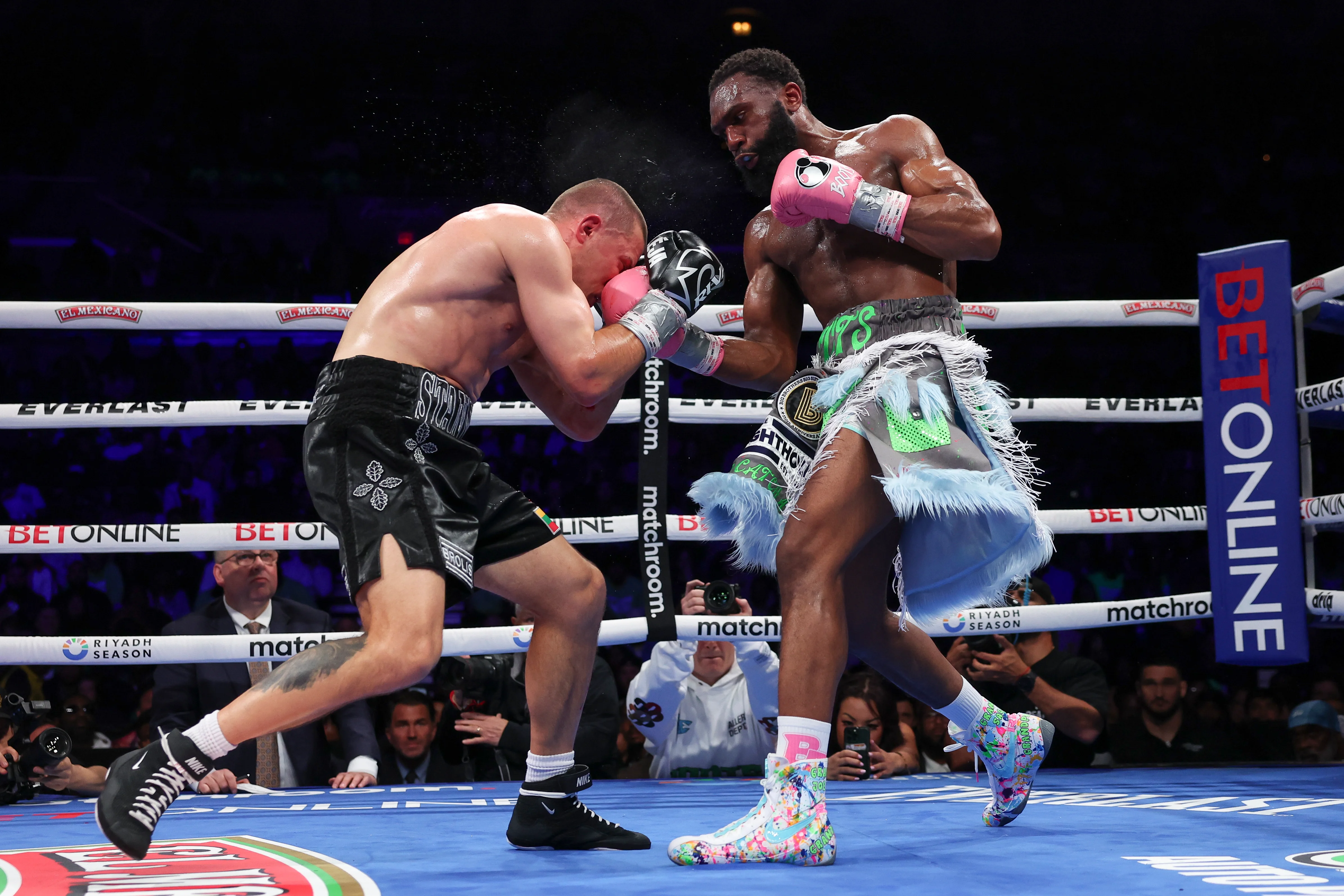 Джарон Енніс (справа) / фото: Getty images