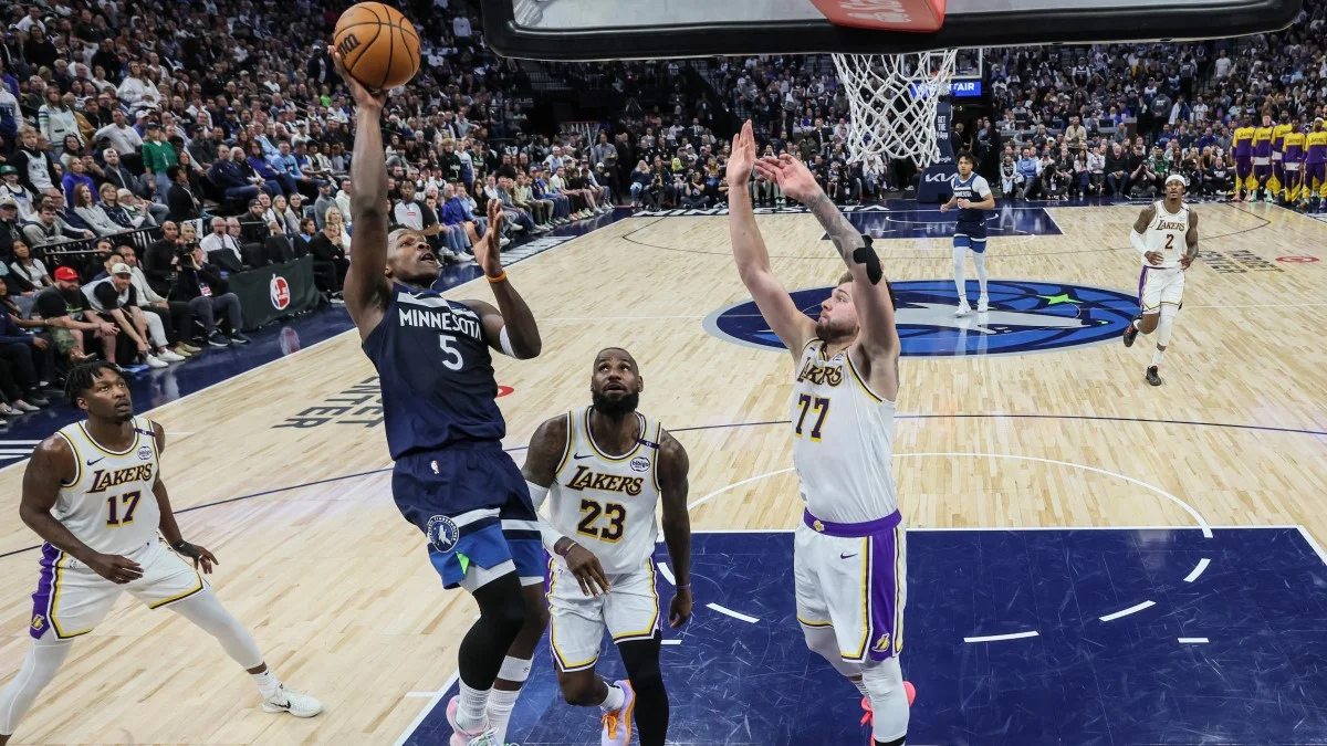 Ентоні Едвардс проти Леброна Джеймса та Луки Дончіча / Getty Images