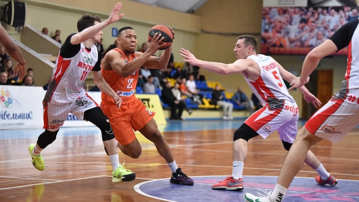 Черкаські Мавпи – БК Рівне / фото: Федерація баскетболу України