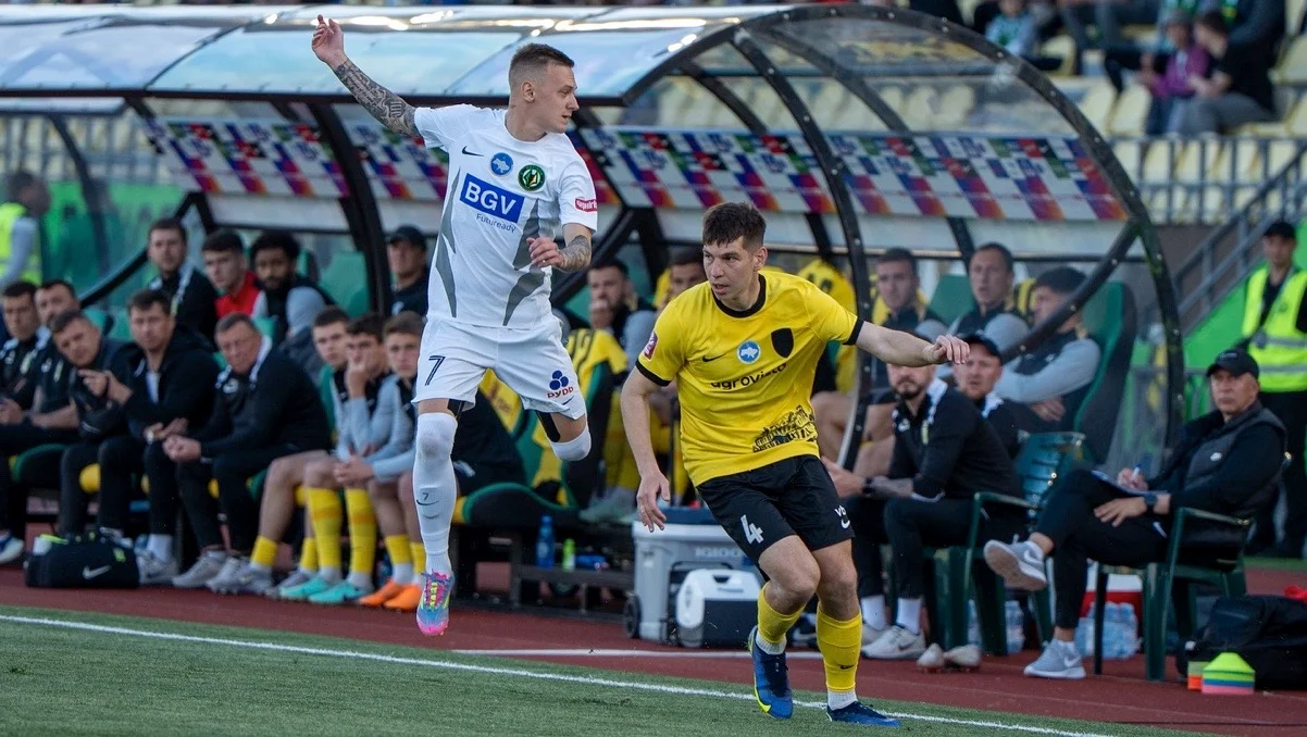 Фото до новини: Шедевр Калюжного у відеоогляді матчу Полісся – Олександрія – 1:2