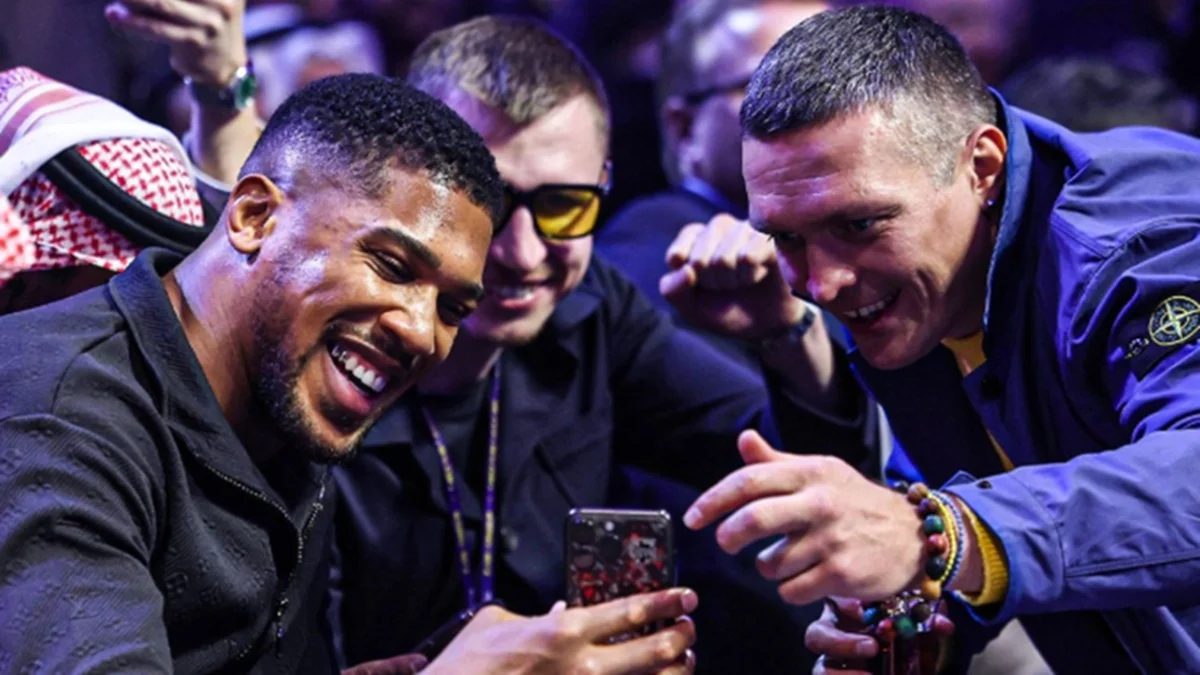 Ентоні Джошуа та Олександр Усик / Фото ESPN