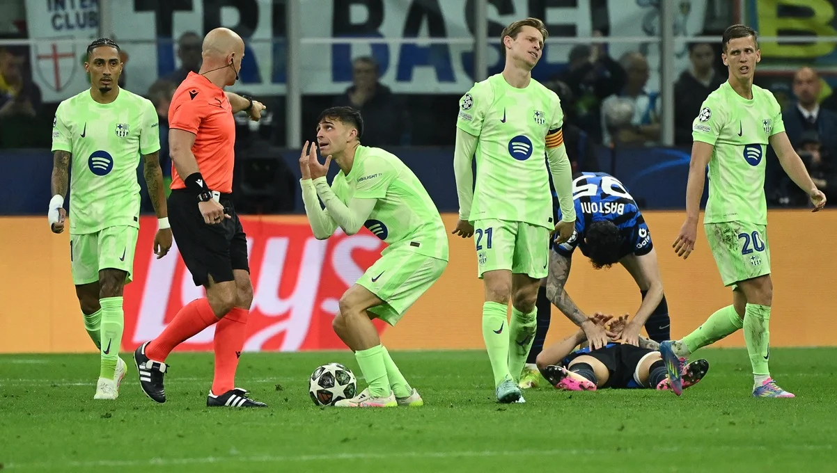 Шимон Марциняк під час матчу Інтера та Барселони / фото: PIERO CRUCIATTI/AFP via Getty Images