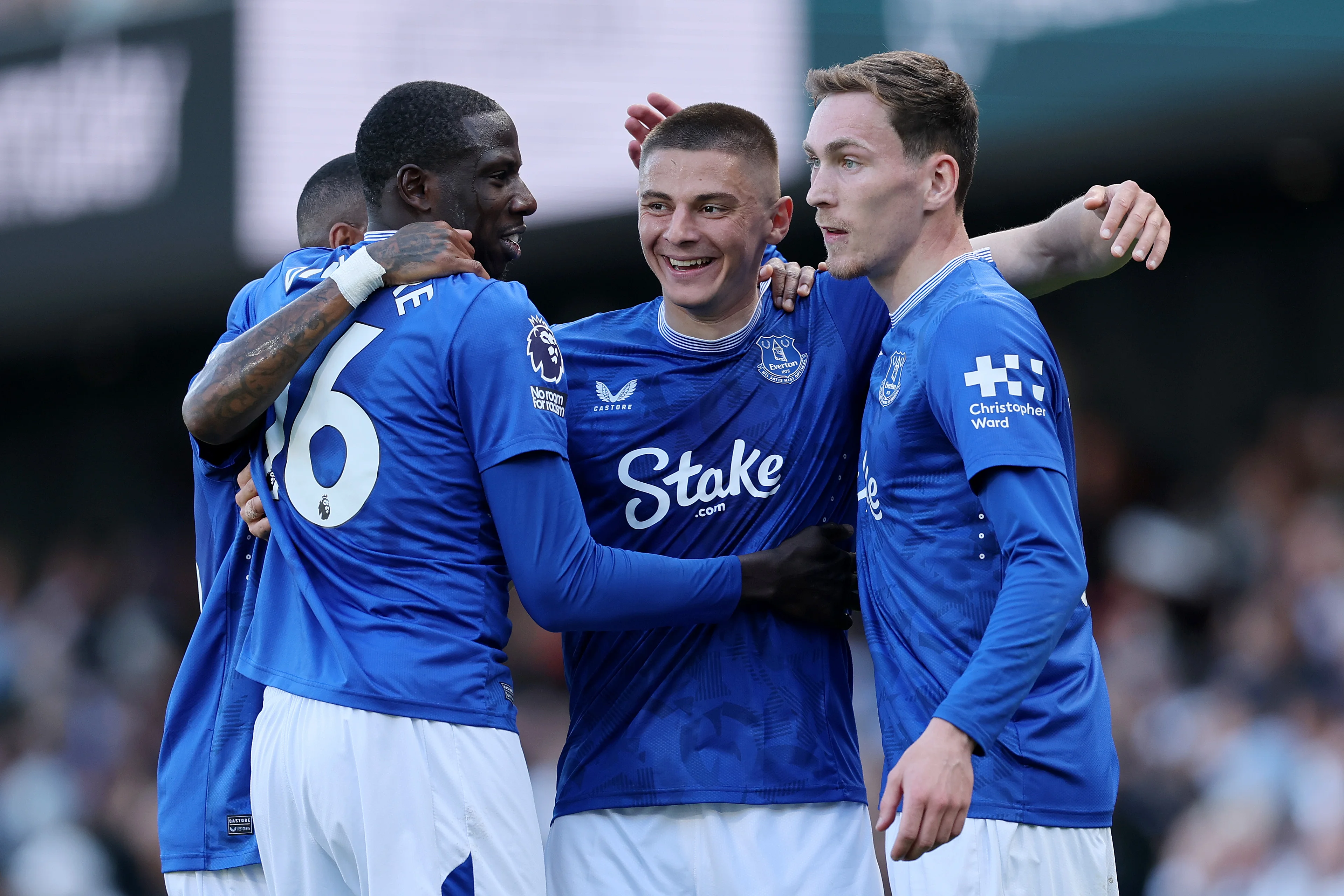 Віталій Миколенко святкує гол у ворота Фулхема / Julian Finney/Getty Images