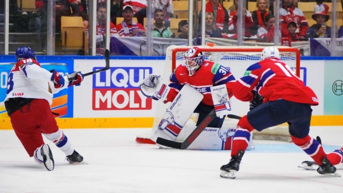 Норвегія – Чехія – 1:2 / фото: IIHF